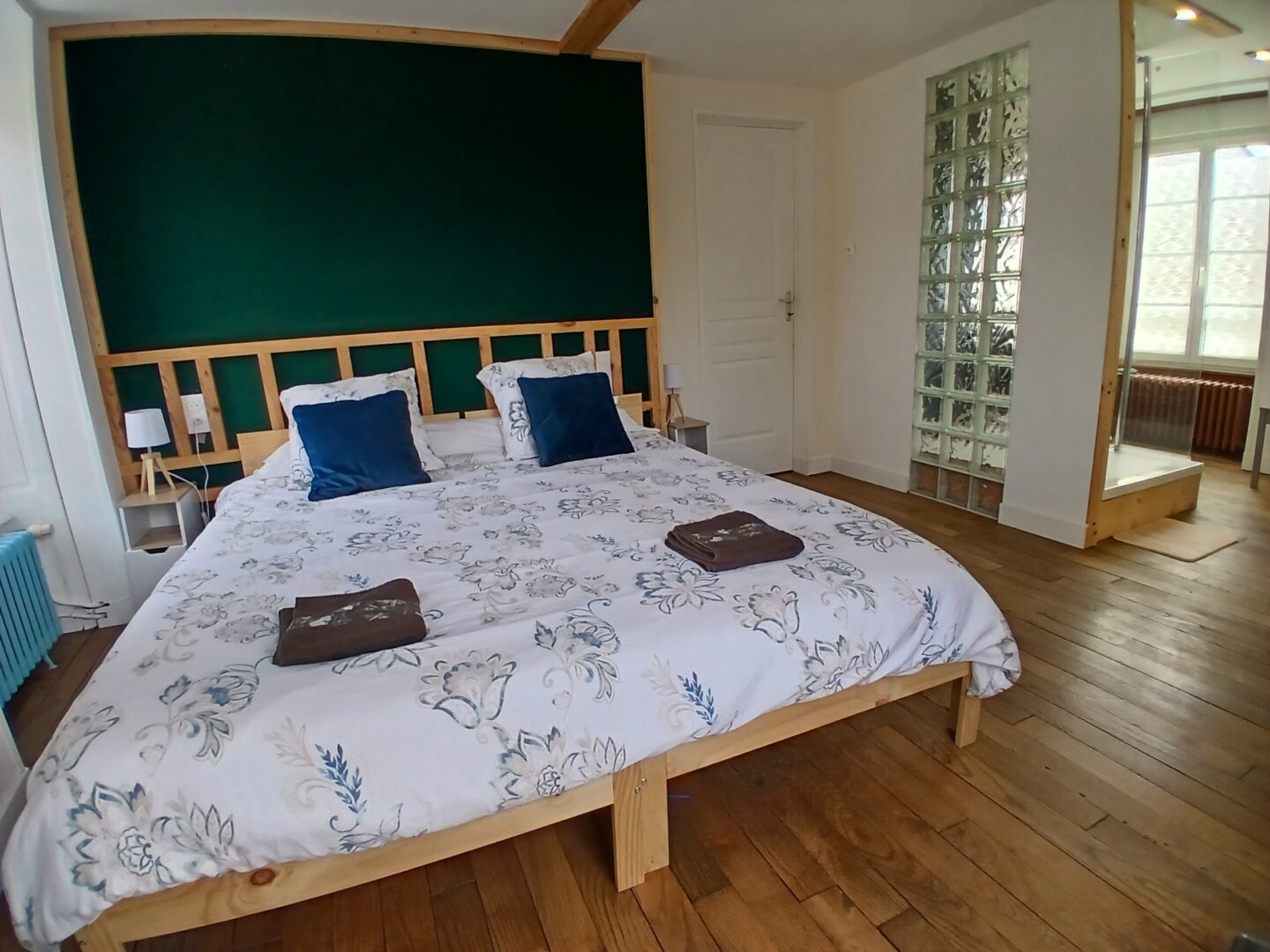 Chambre Fleur de coton 2 gite groupe melle 35
