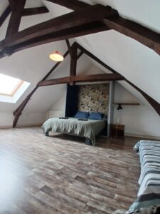 Chambre Myositis 1 gite groupe melle 35